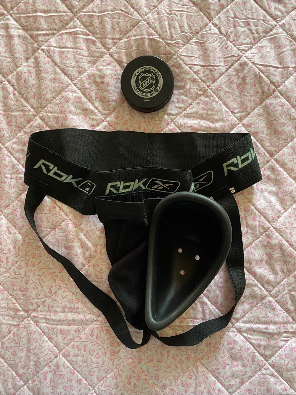 RARE Vintage Reebok Black Athletic Jockstrap with RBK Cup and NHL hockey puck. - Picture 3 of 5